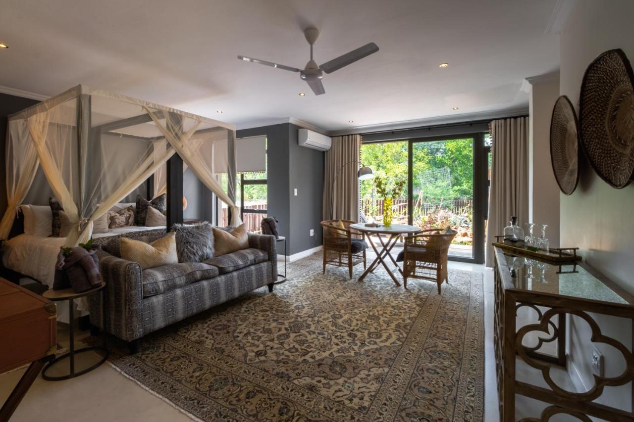 Safari Moon Luxury Bush Lodge Ходспруит Екстериор снимка