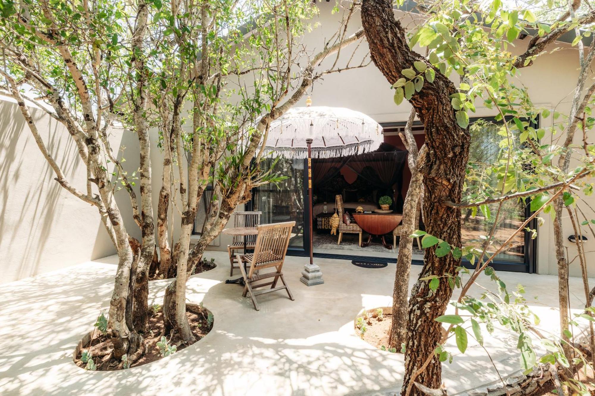 Safari Moon Luxury Bush Lodge Ходспруит Екстериор снимка