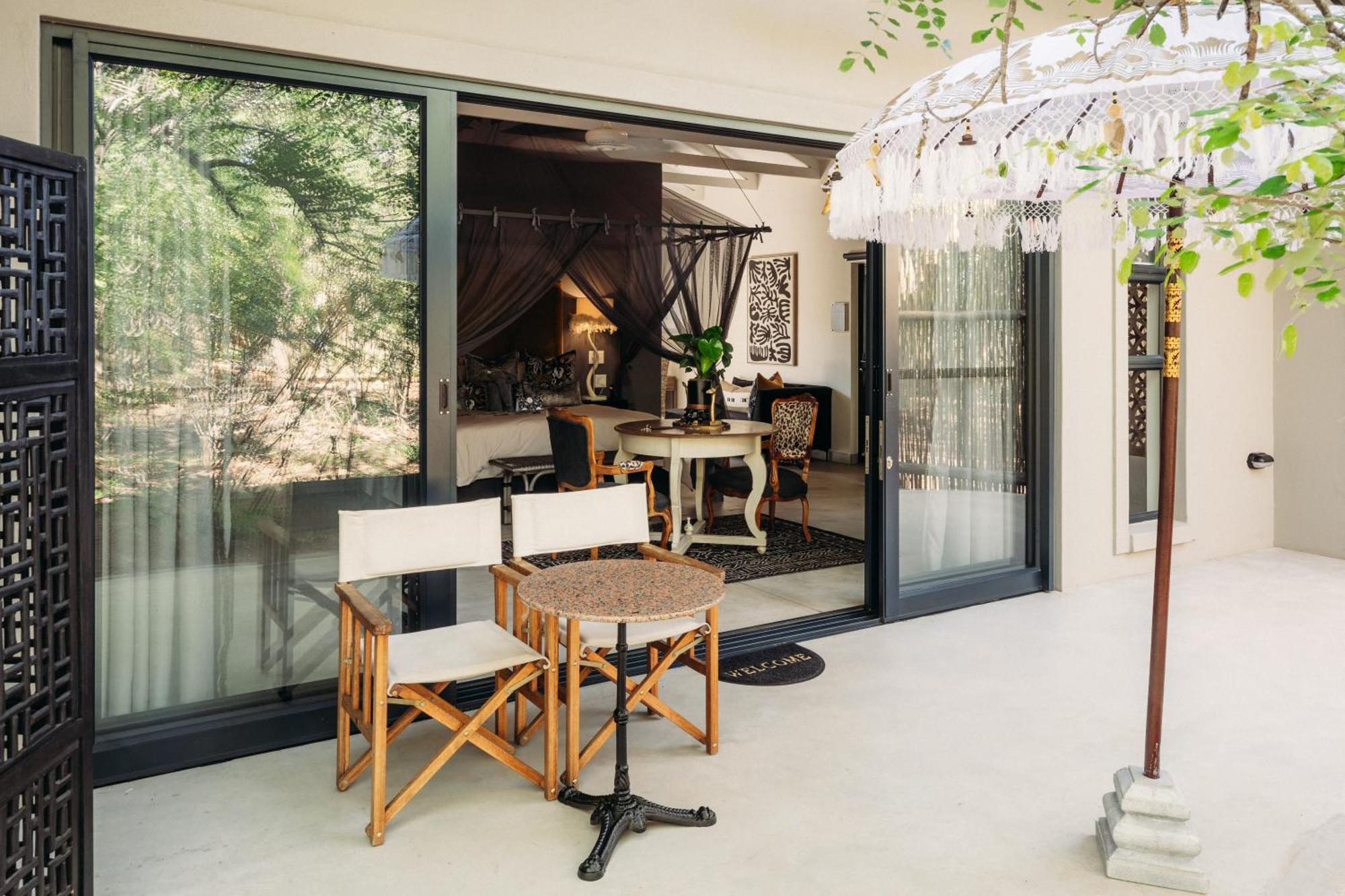 Safari Moon Luxury Bush Lodge Ходспруит Екстериор снимка