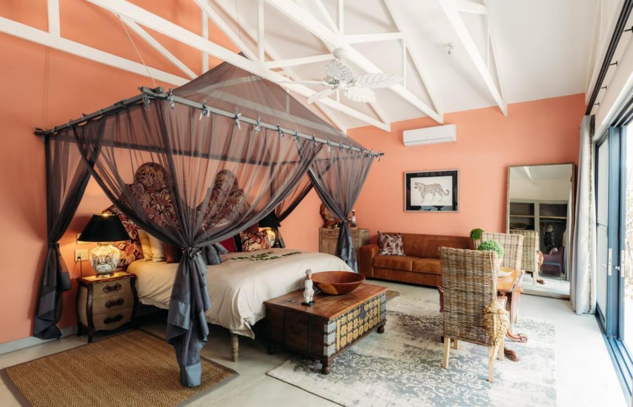 Safari Moon Luxury Bush Lodge Ходспруит Екстериор снимка
